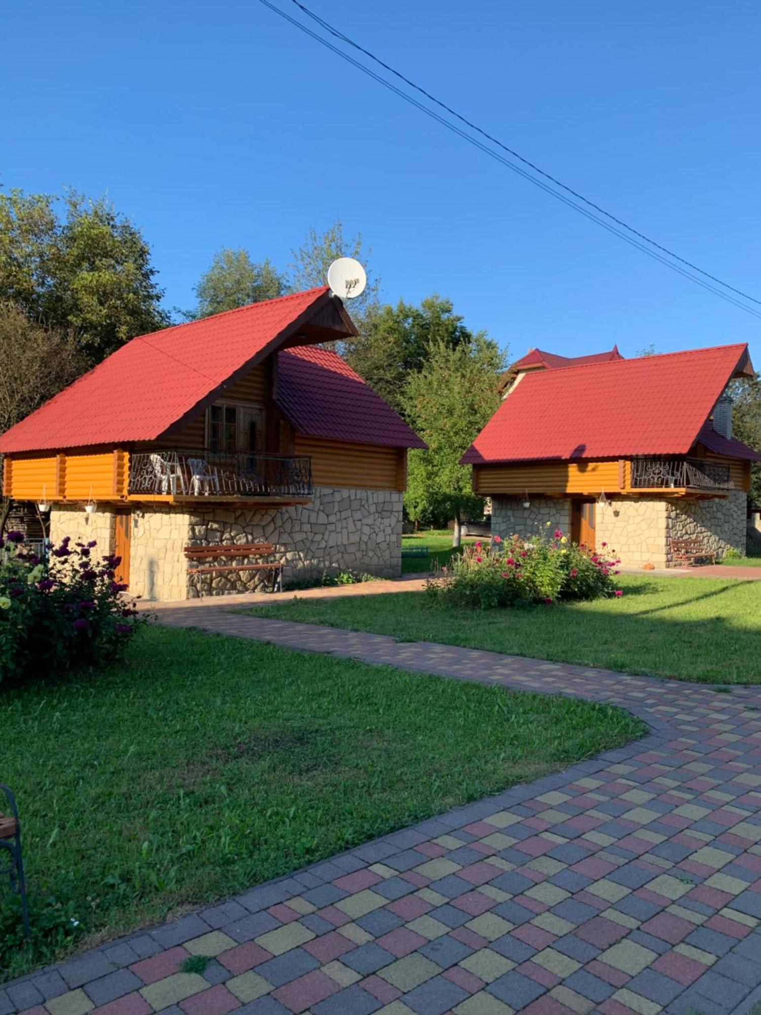 Садиба "Джерело" Guest House Yaremche Exterior photo